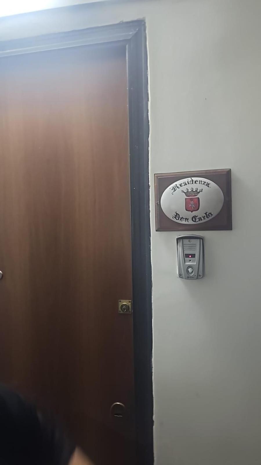 Residenza Don Carlo Apartment Napoli Bagian luar foto